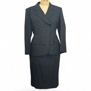 Guy Laroche Gray Wool Jacket and skirt